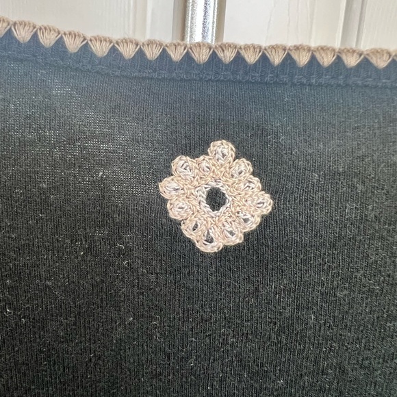 Black 3/4 length sleeves t shirt ,gently worn . - Picture 6 of 6